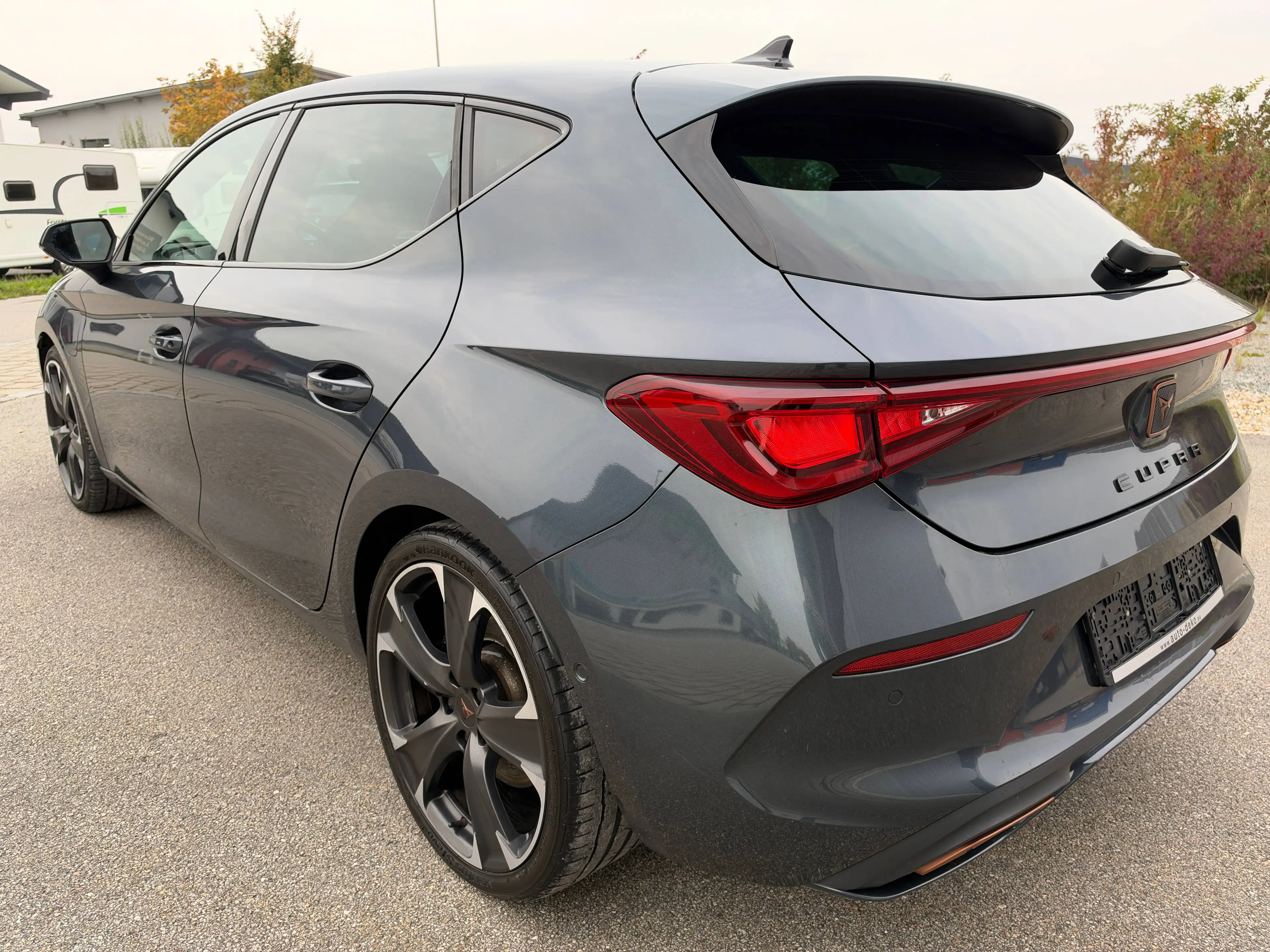 CUPRA Leon VZ e-Hybrid *PANORAMA*DAB*LED*SPORTSITZE*NAVI*TOP — photo 3