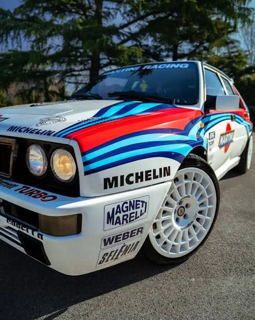 Lancia Delta 2.0 16v HF Integrale MARTINI RACING Weiß - 2