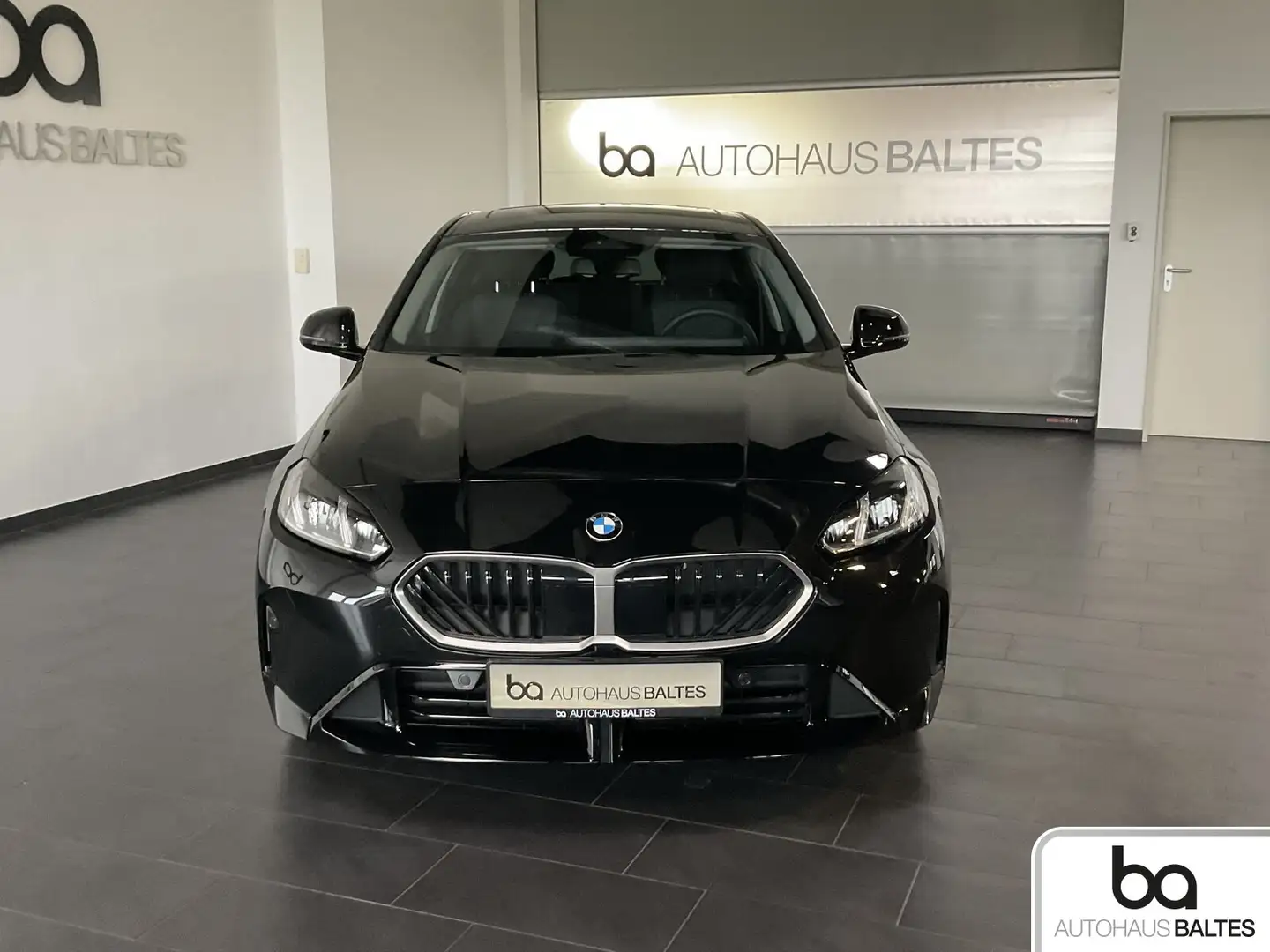BMW 120 120i M Sport Design Pano/Park/Driv/AAC/DAB/Shadow Noir - 2