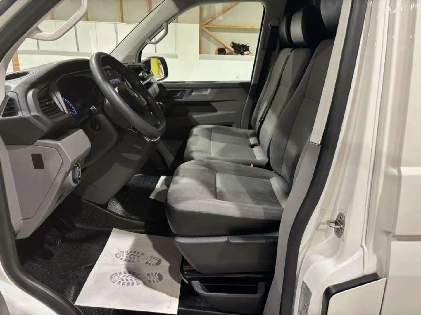 Volkswagen T6.1 Kasten KR 2,0TDI *** KLIMA NAVI PDC FR... Weiß - 2