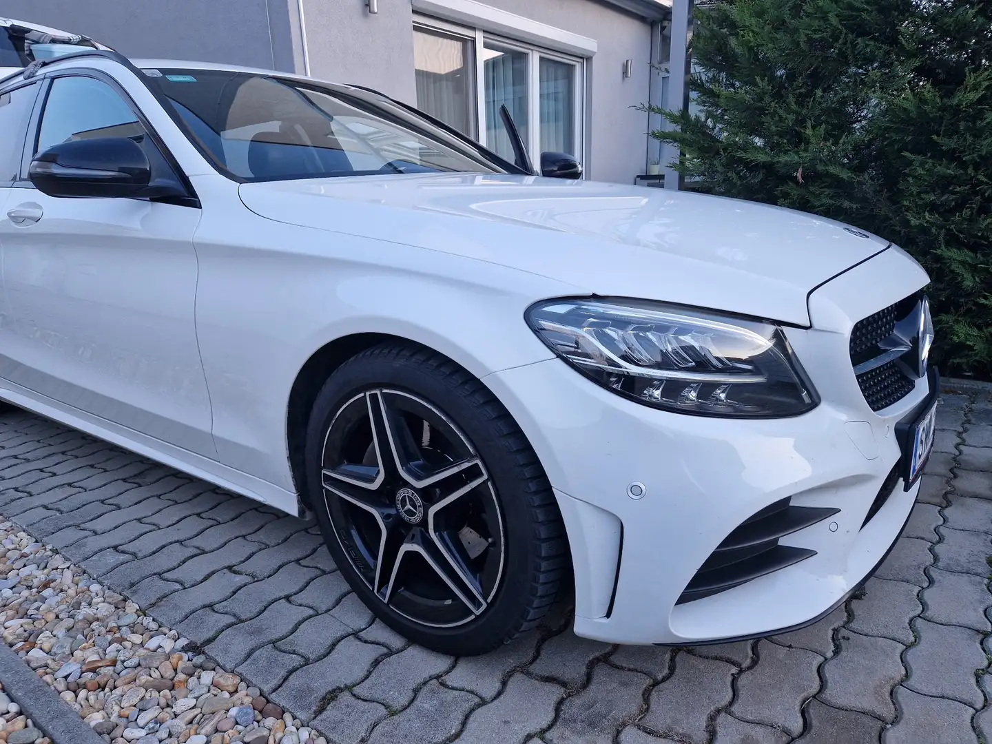 Mercedes-Benz C 220 d T 4MATIC Aut. - 1