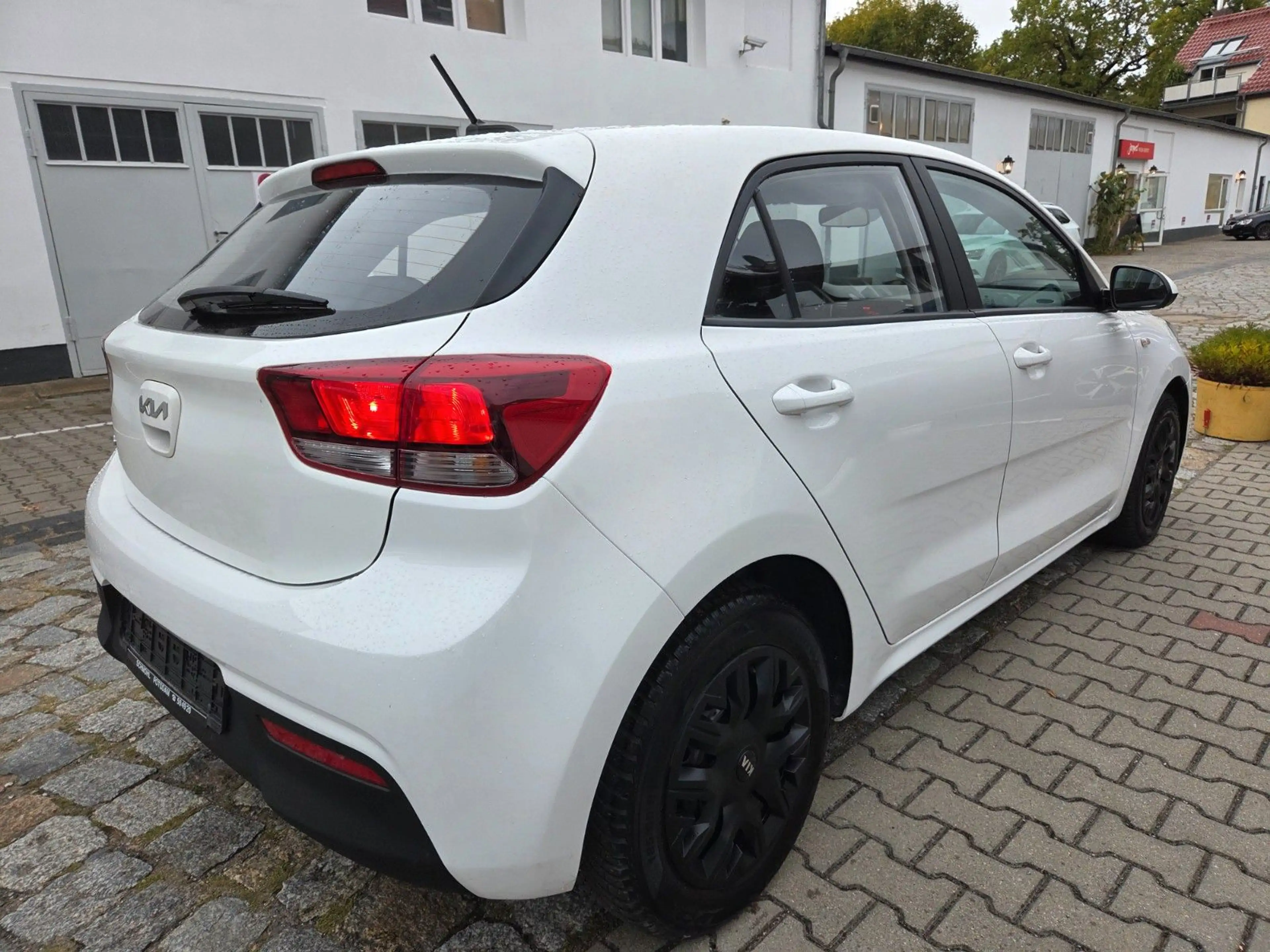 Kia Rio Edition 7 Garantie bis 06/28 Autom.Allwetter — photo 5