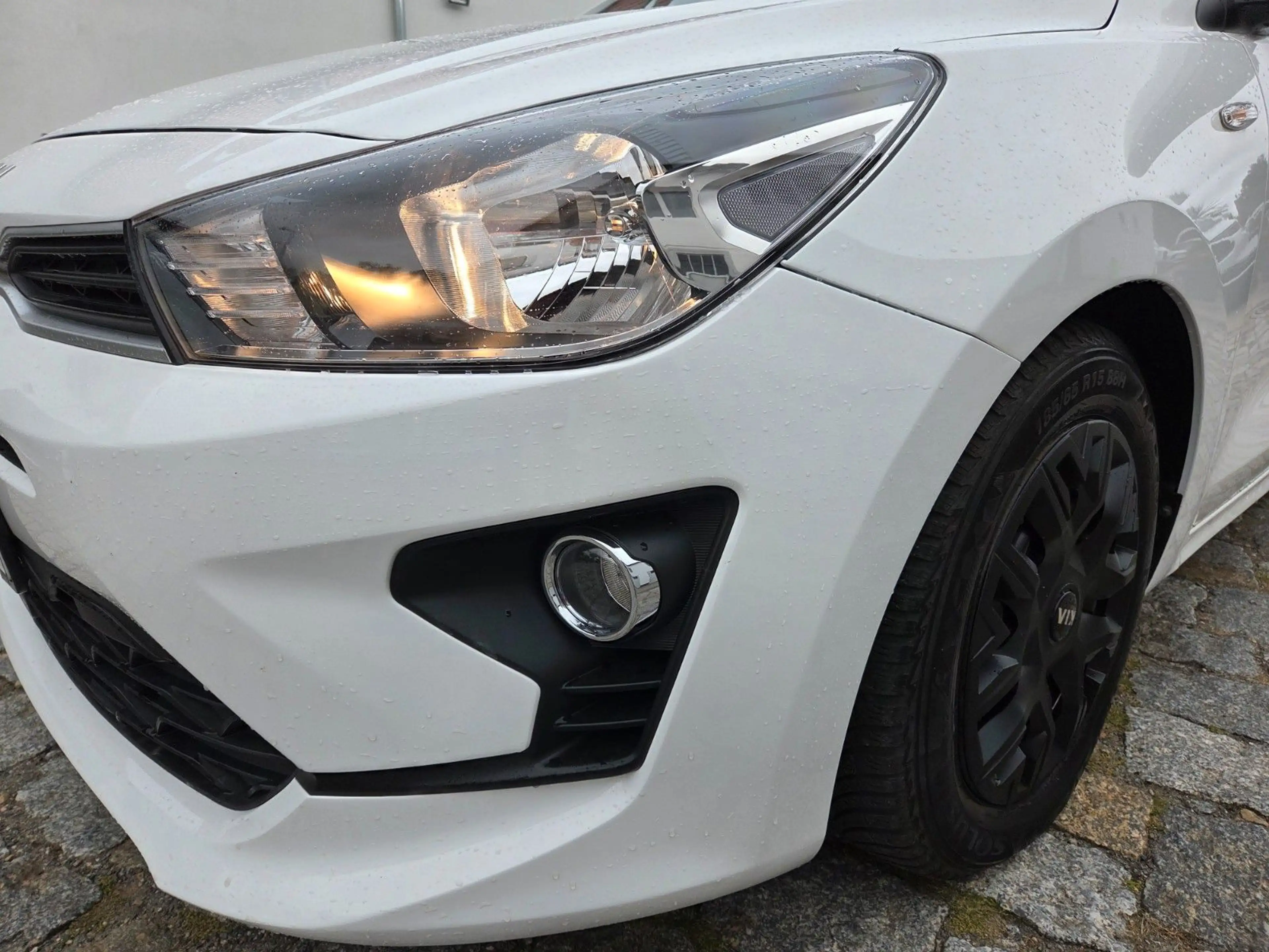Kia Rio Edition 7 Garantie bis 06/28 Autom.Allwetter — photo 9