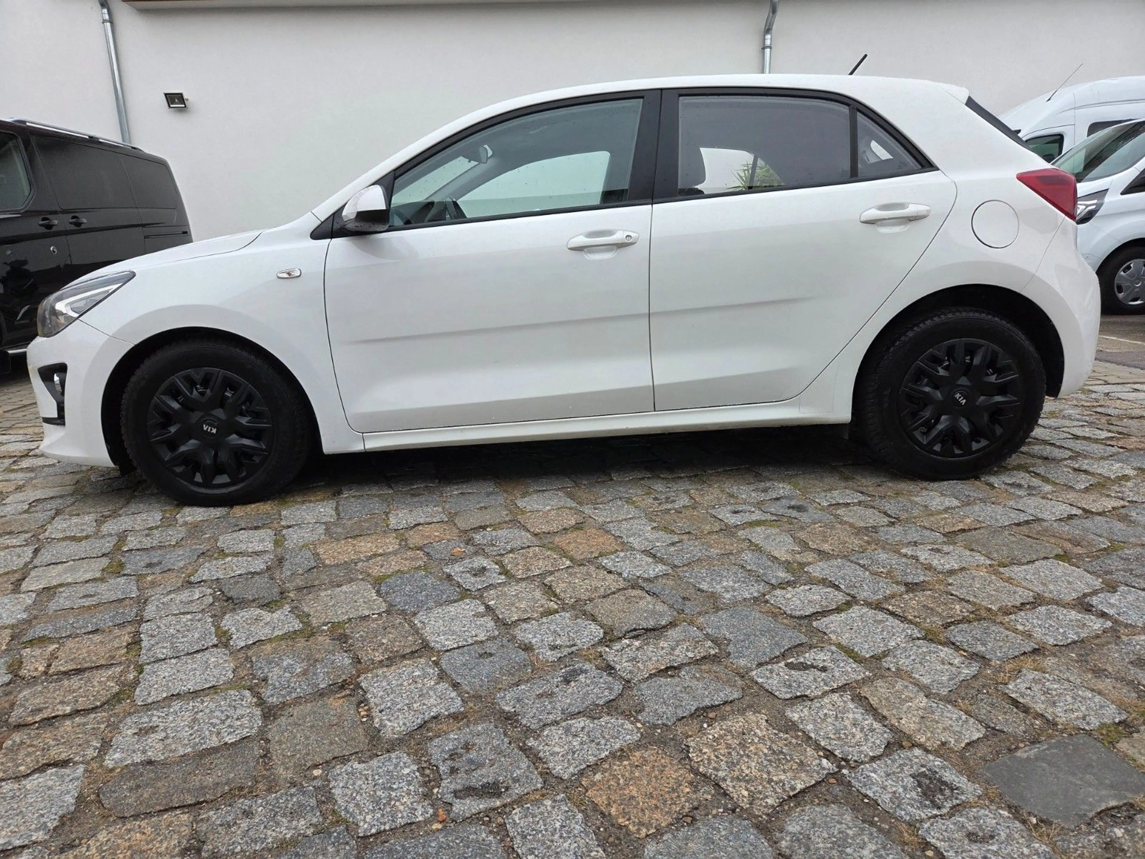 Kia Rio Edition 7 Garantie bis 06/28 Autom.Allwetter — photo 2