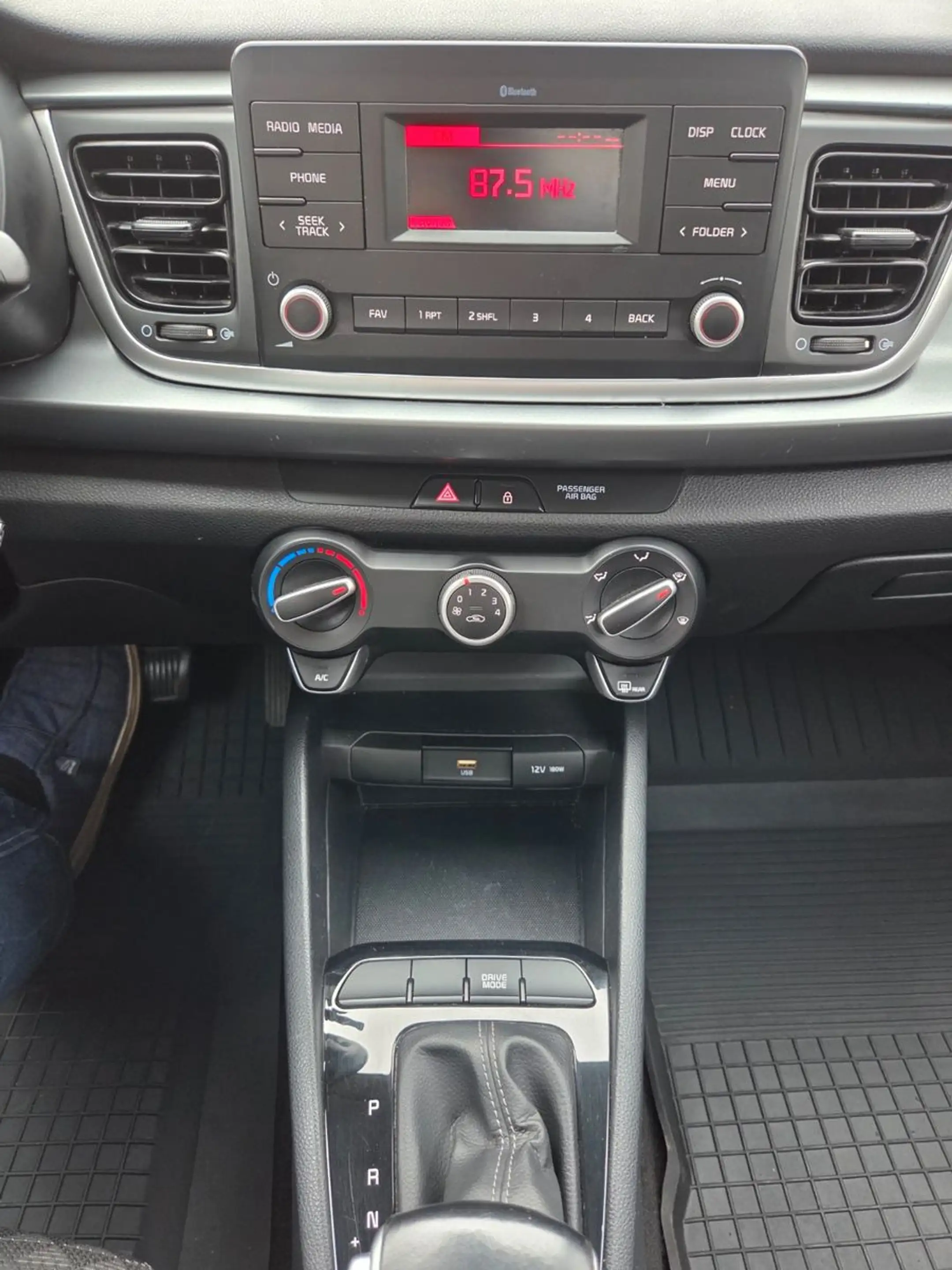 Kia Rio Edition 7 Garantie bis 06/28 Autom.Allwetter — photo 28