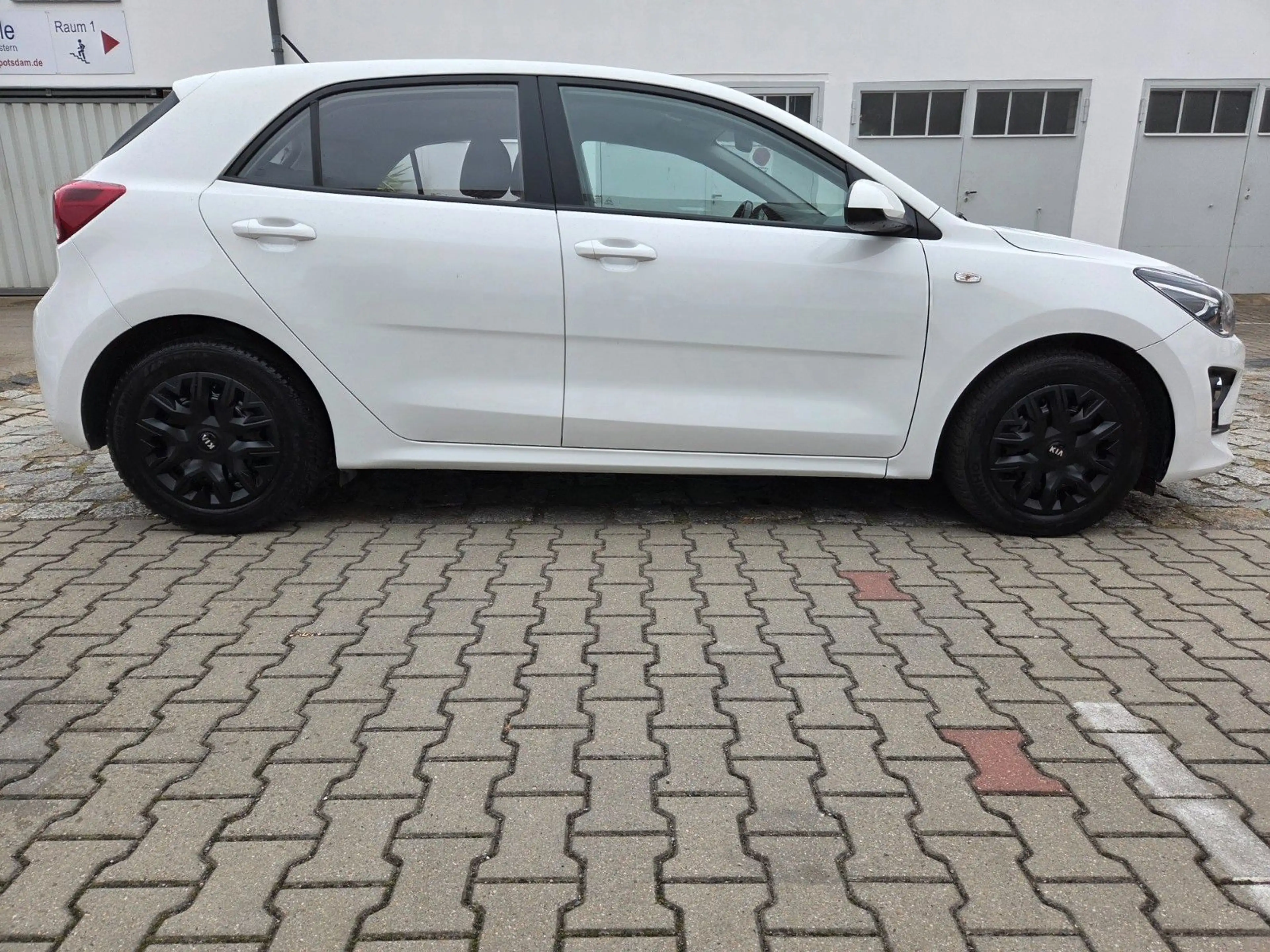 Kia Rio Edition 7 Garantie bis 06/28 Autom.Allwetter — photo 6