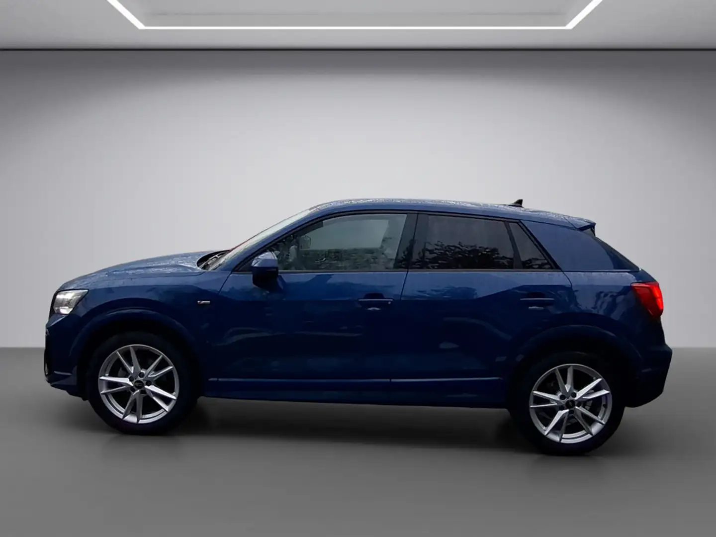 Audi Q2 35 TFSI S line, Matrix, Navi, AHK Blau - 2