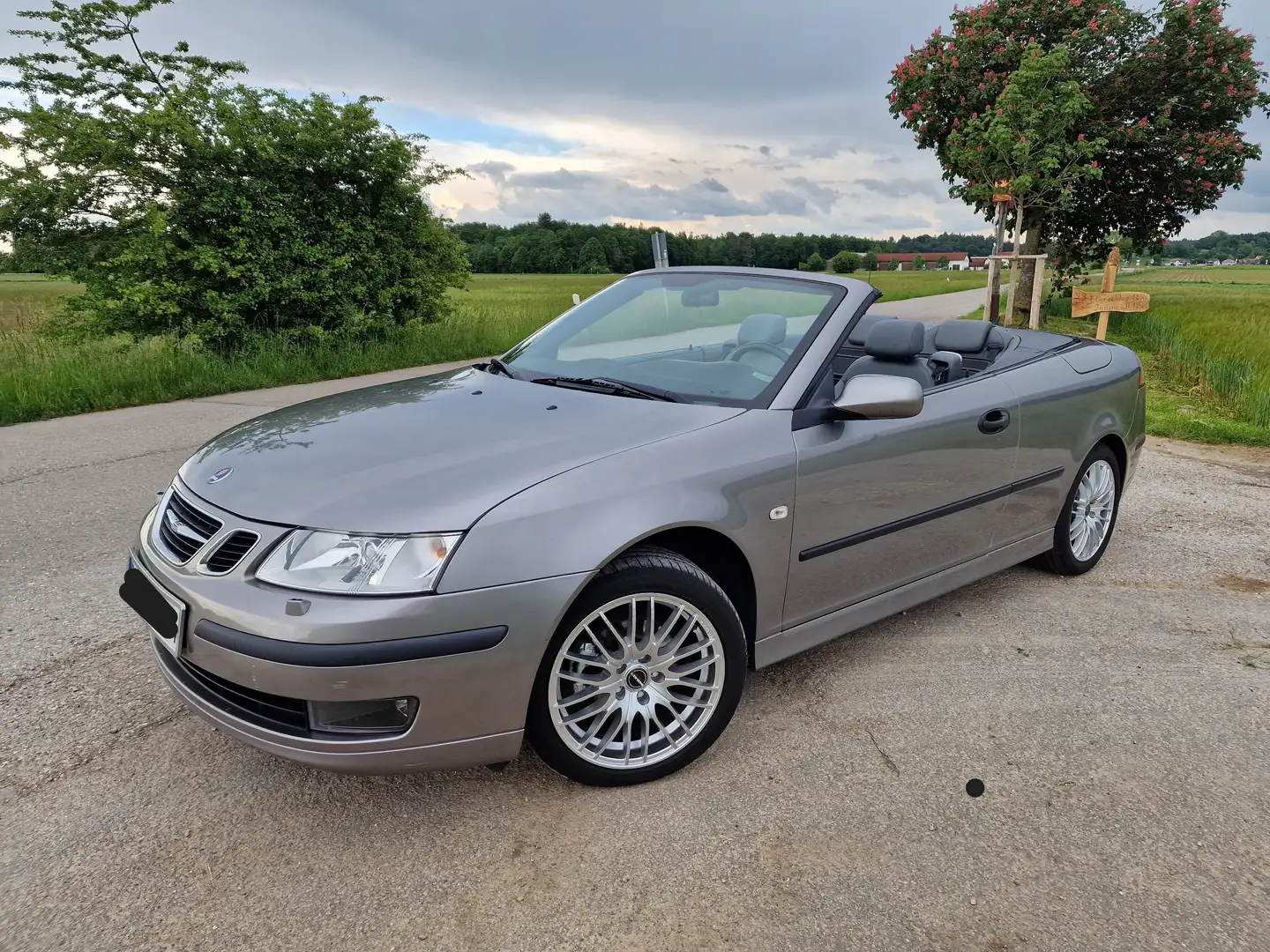 Saab 9-3 9-3 Cabriolet 1.8 t Cabrio Linear Grau - 1