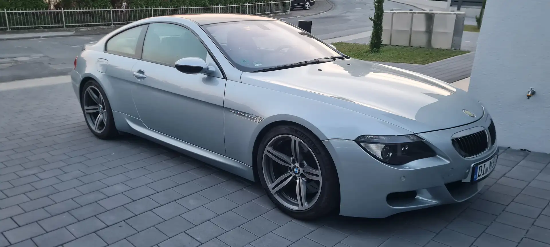 BMW M6 Drivers Package, Carbon Dach, 100% DE, Kein Import Ezüst - 1