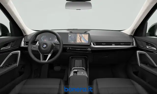 BMW X1 view 3