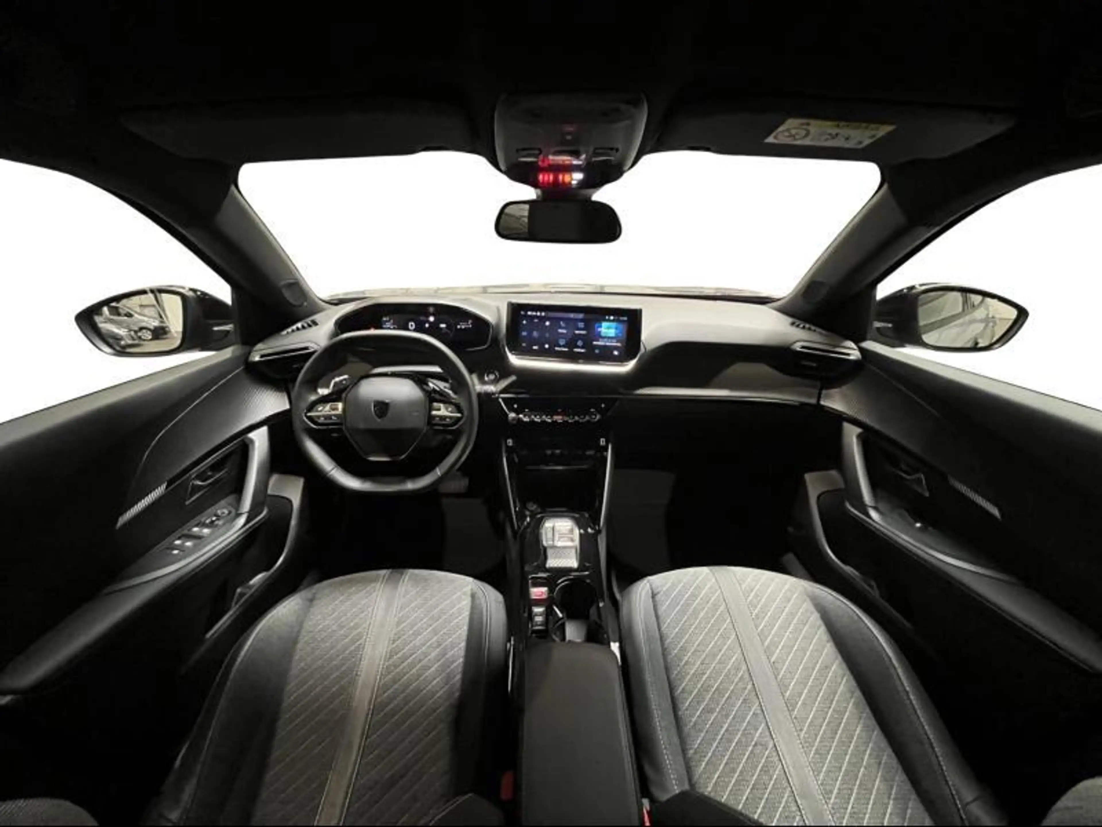 Peugeot 2008 Allure Pack | 360° | Carplay | — photo 12