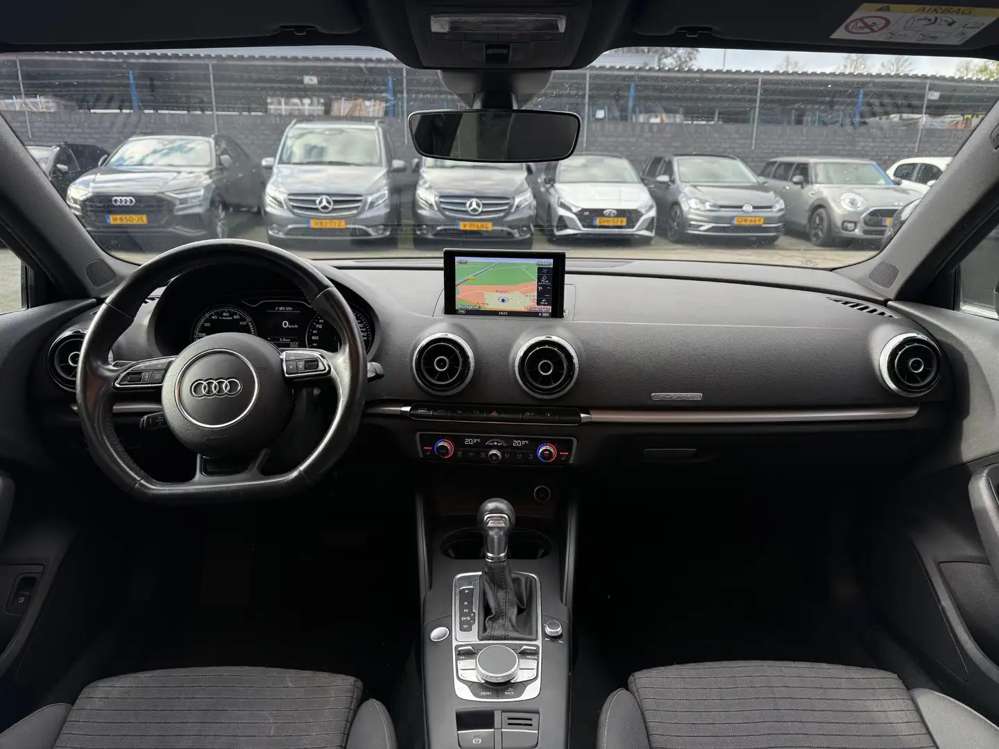 Audi A3 Sportback 1.4 e-tron PHEV Ambition Pano LED Navi Brun - 2
