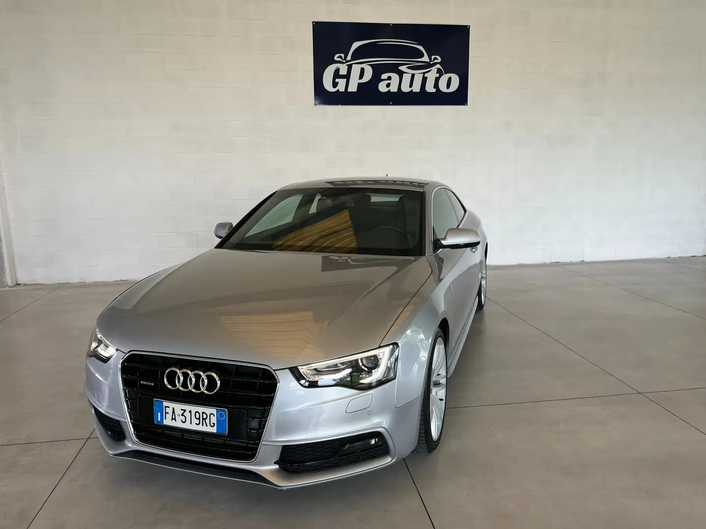 Audi A5 A5 Coupe 3.0 V6 tdi S line  quattro s-tronic Silber - 1