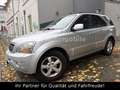 Kia Sorento 2.5 CRDi 2.HAND*AHK*KLIMA*LEDER*SHZ*PDC Silber - thumbnail 2