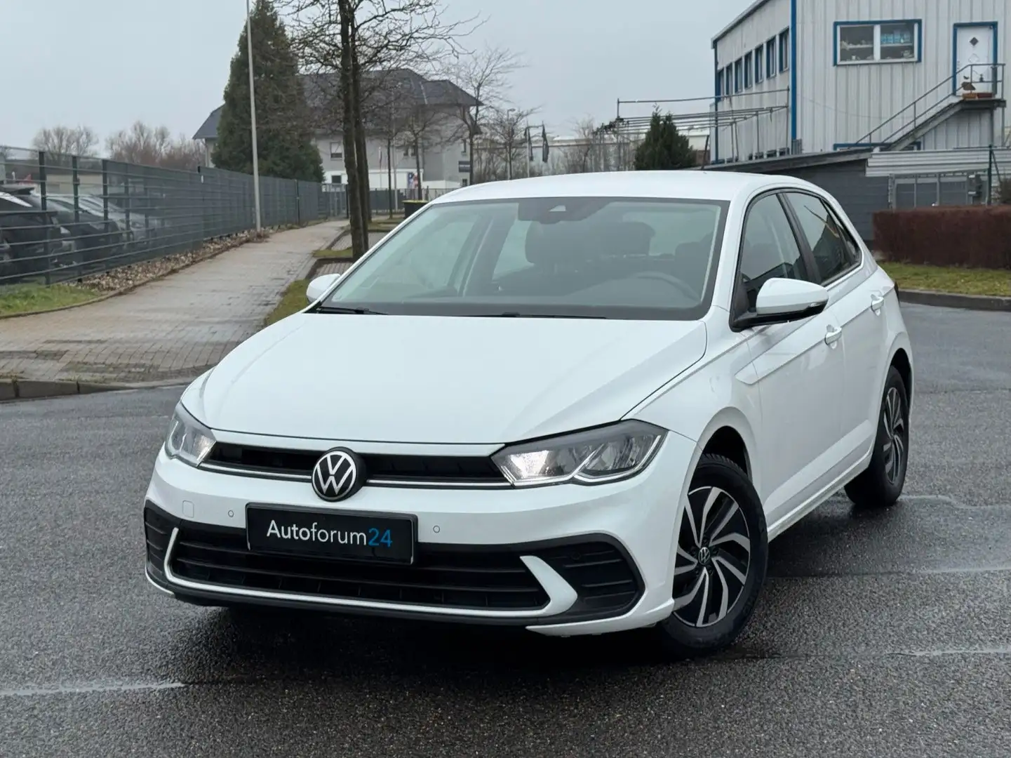 Volkswagen Polo 1.0 TSI 70kW DSG *Klima*Tempo*CarPlay* Weiß - 1