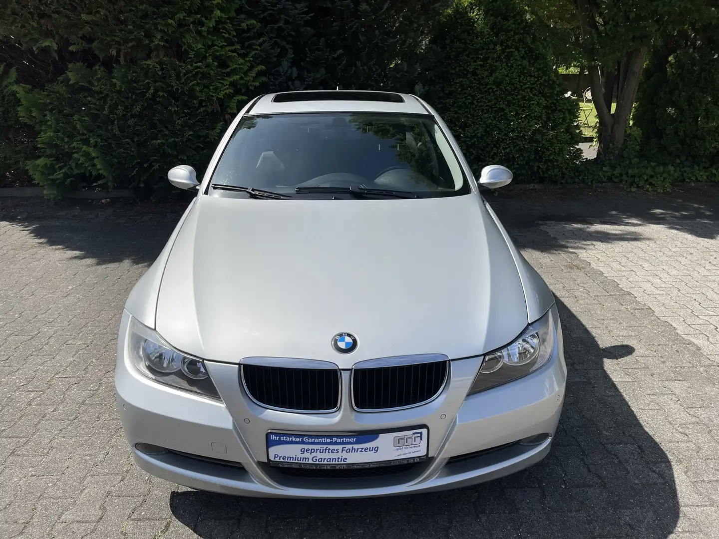BMW 320 Lim *Steuerkette Neu/Inspektion Neu* Grijs - 2