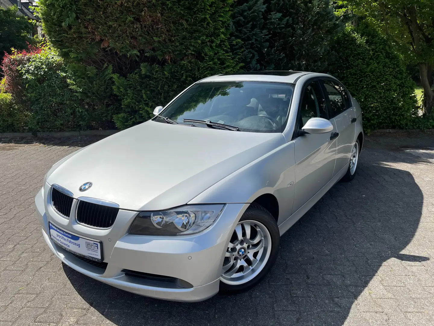 BMW 320 Lim *Steuerkette Neu/Inspektion Neu* Grijs - 1