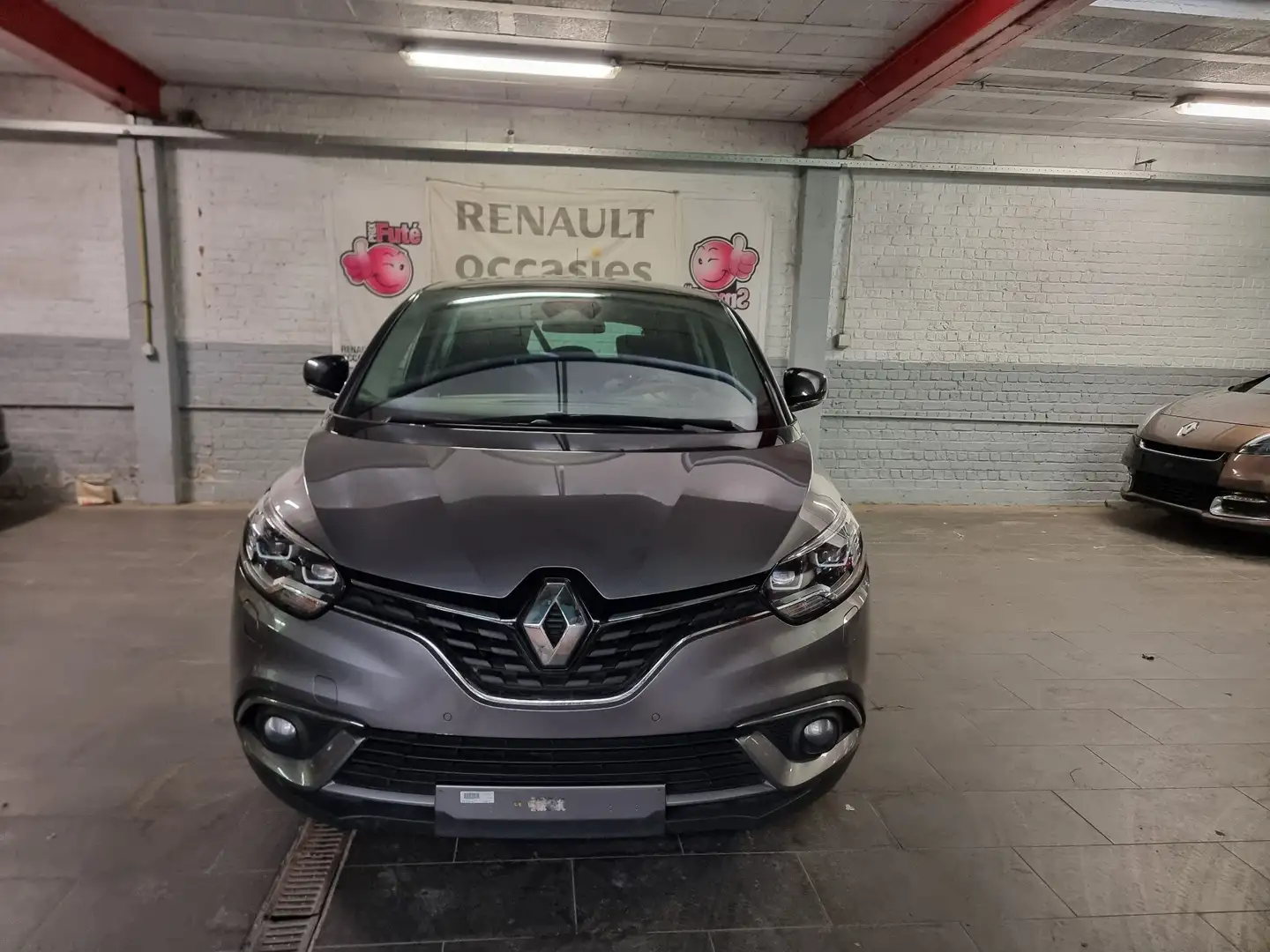 Renault Scenic 1.33 TCe Energy Bose Edition 1An de garantie Grijs - 1