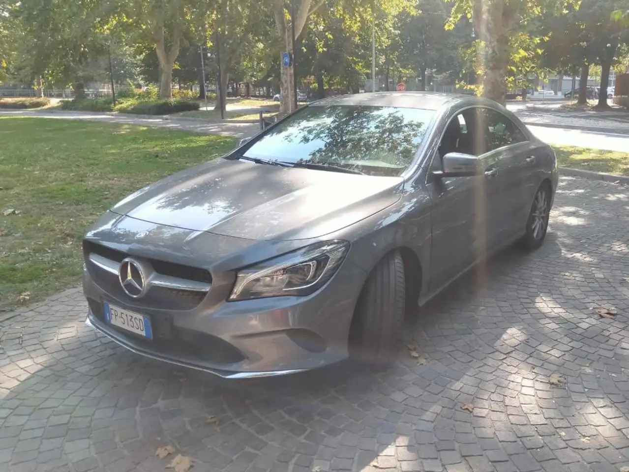 Mercedes-Benz CLA 180