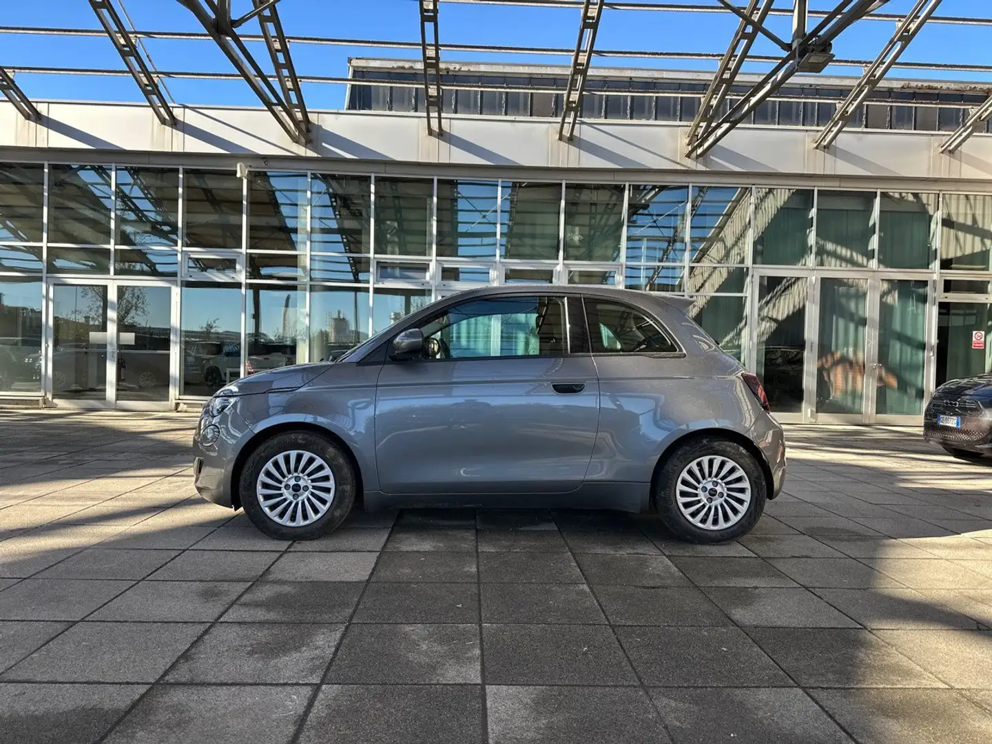 Fiat 500e Elettrica Action Grigio - 2