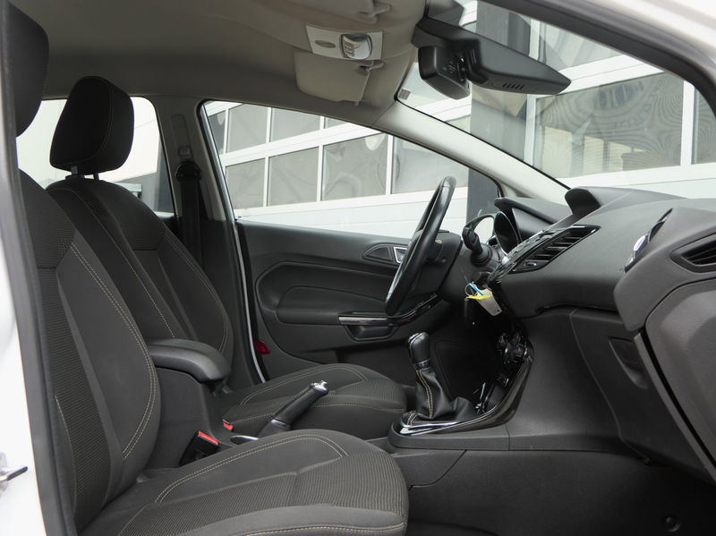 Ford Fiesta 1.0 EcoBoost Titanium 101PK! | Cruise | Parkeersen — photo 8