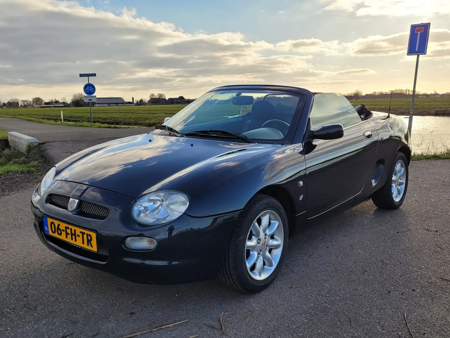 MG MGF 1.8 | NAP | org. NL | LM 15 inch | CV | Radio Albastru - 1