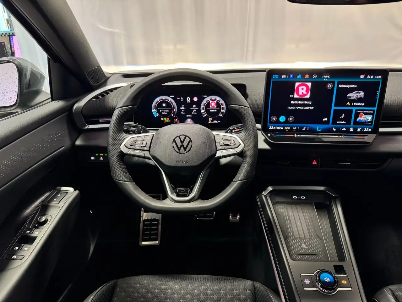 Volkswagen T-Roc 1.5 neues Modell R-Line AHK*elek Kofferr. 12