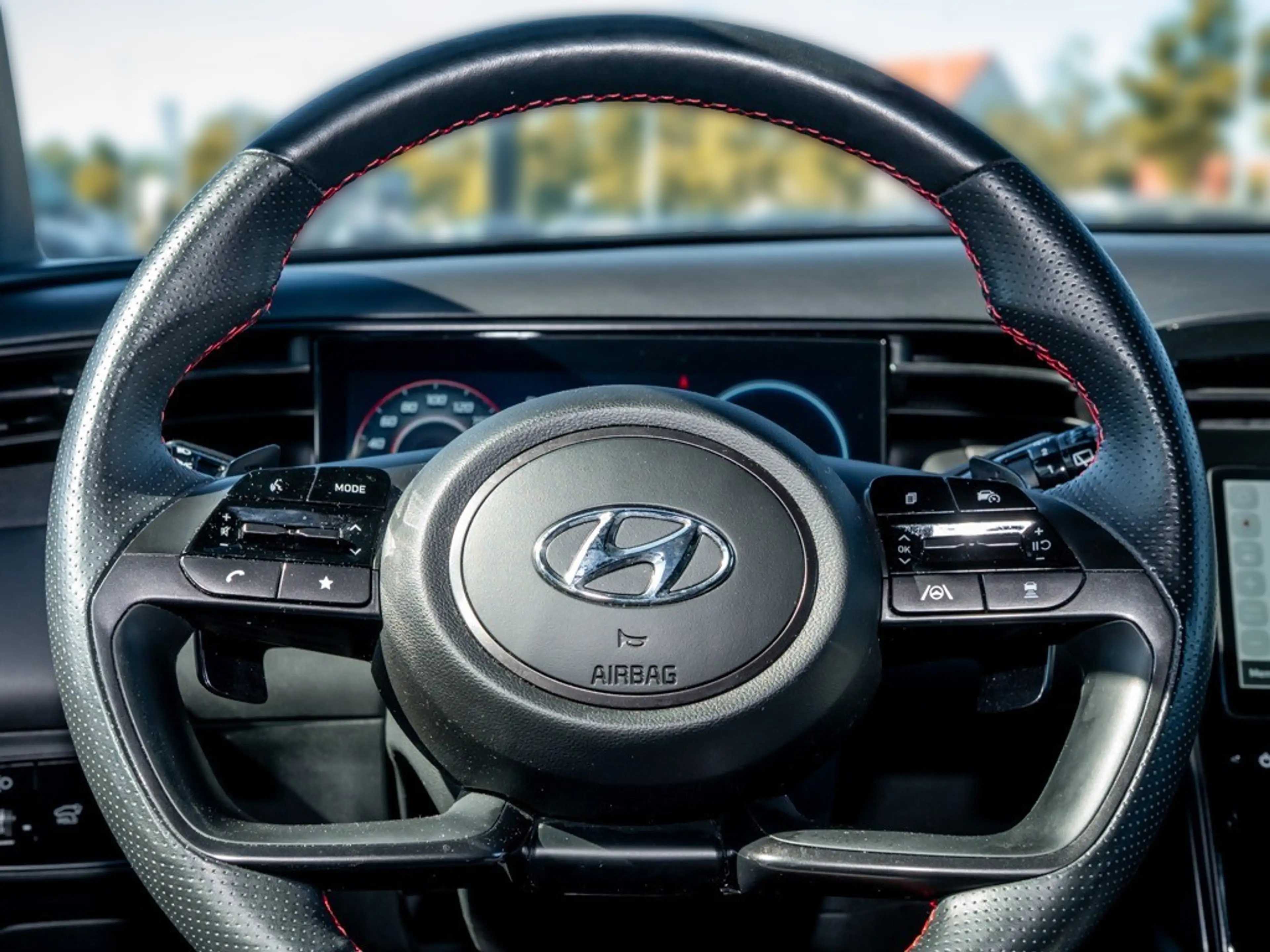 Hyundai TUCSON 1.6 T-GDI N LINE Hybrid 4WD PANO MEMORY — photo 10