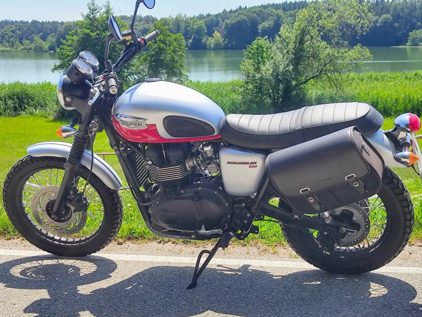 Triumph Scrambler 986MG2 Silber - 1
