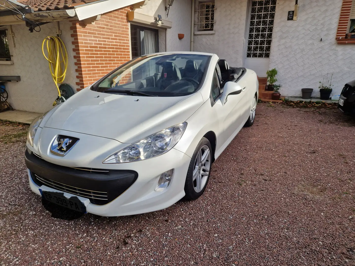 Peugeot 308 308 CC 2.0 HDi 16V 140ch FAP Sport Pack Blanc - 1