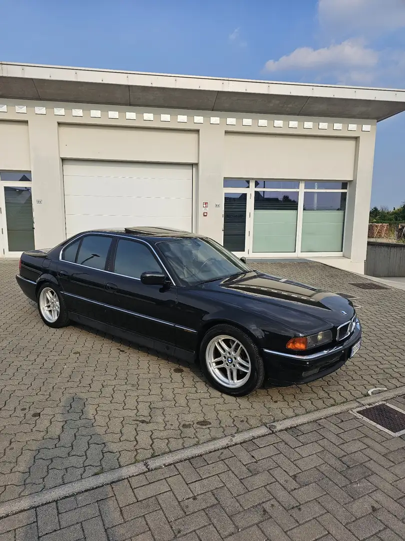 BMW 750 750i cat.  V12 ASI - 2