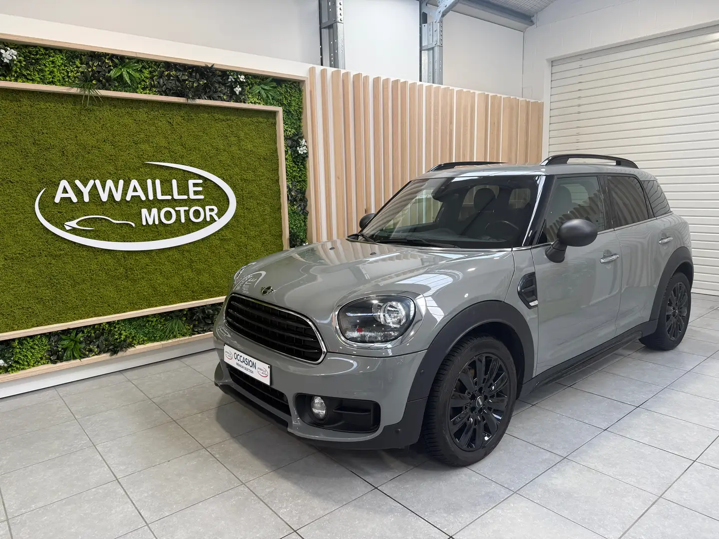 MINI One Countryman Mini Countryman 1.5 One *GARANTIE 1 AN* Grijs - 1
