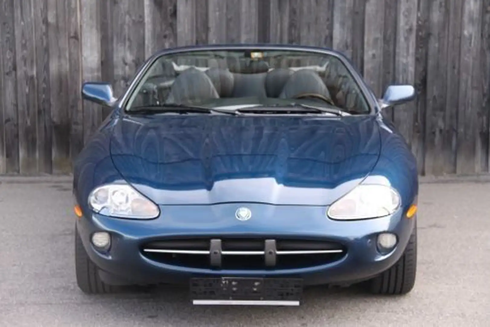 Jaguar XK8 Cabrio 3 Jahre Garantie Bleu - 1