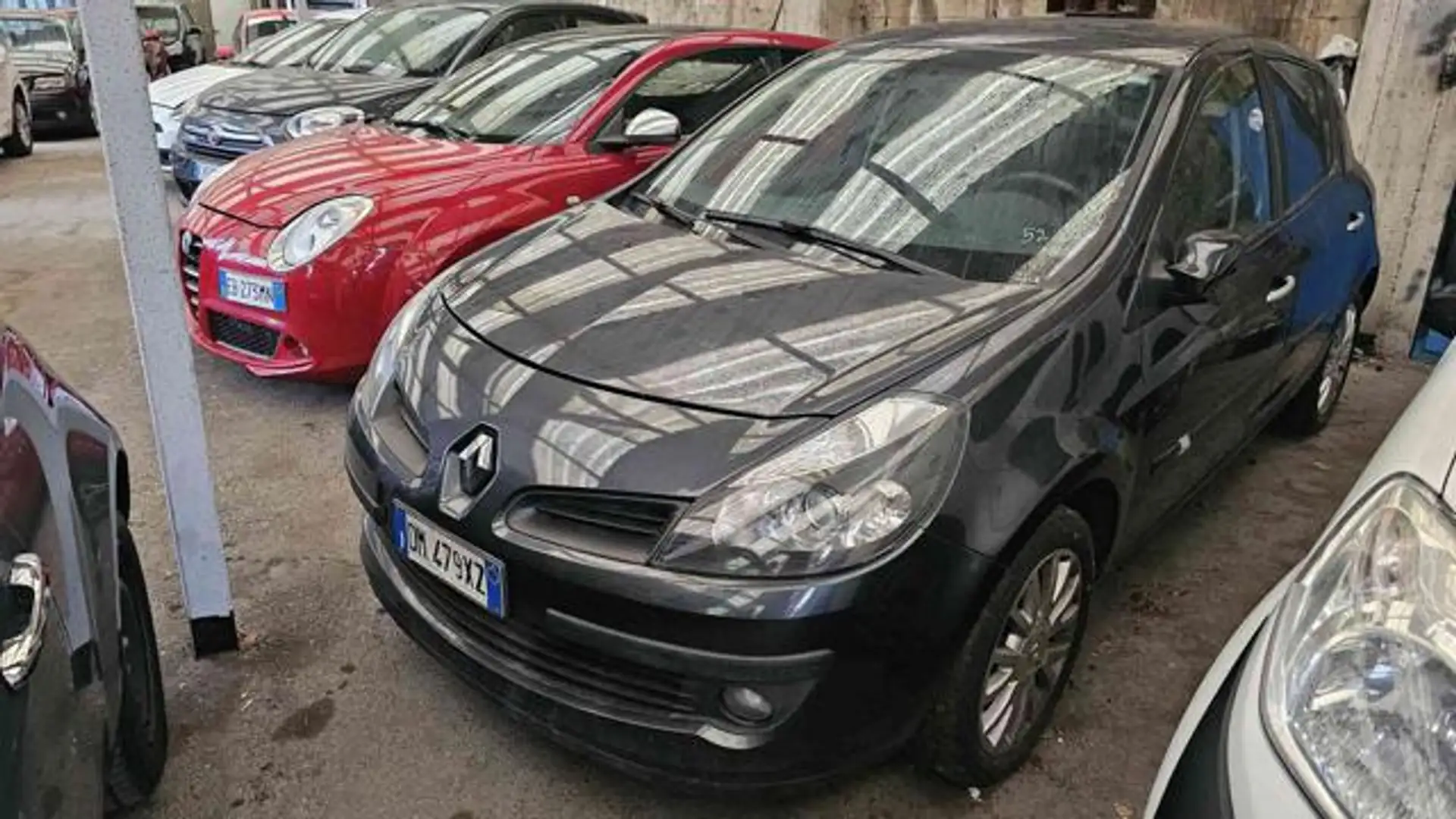 Renault Clio 1.5 dCi 85CV 5 porte Le Iene Grigio - 2