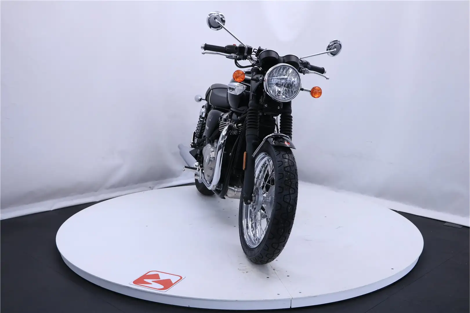 Triumph Bonneville T100 - 2