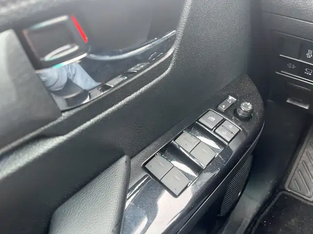 Toyota Hilux Toyota HILUX 2,8 Automatik Doppel K. Invincible Ansicht 9