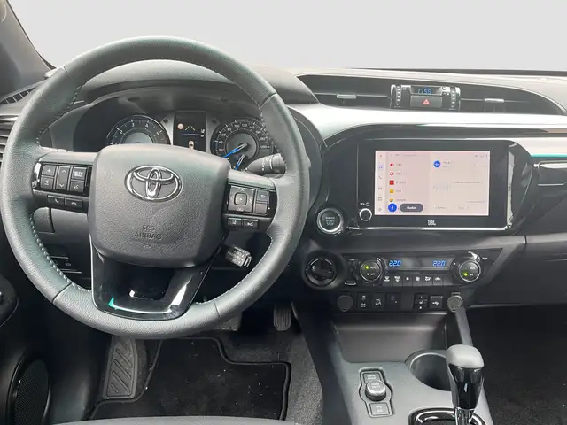Toyota Hilux Toyota HILUX 2,8 Automatik Doppel K. Invincible Ansicht 11