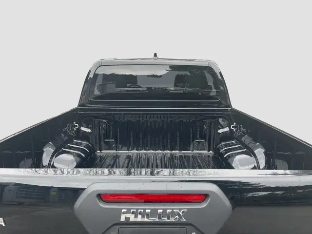 Toyota Hilux Toyota HILUX 2,8 Automatik Doppel K. Invincible Ansicht 15