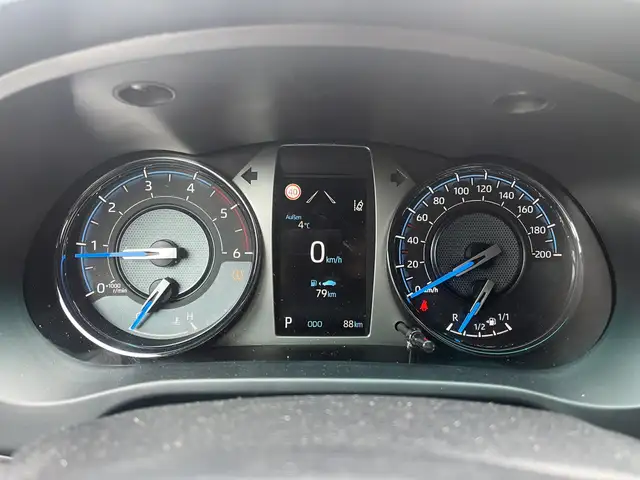 Toyota Hilux Toyota HILUX 2,8 Automatik Doppel K. Invincible Ansicht 8