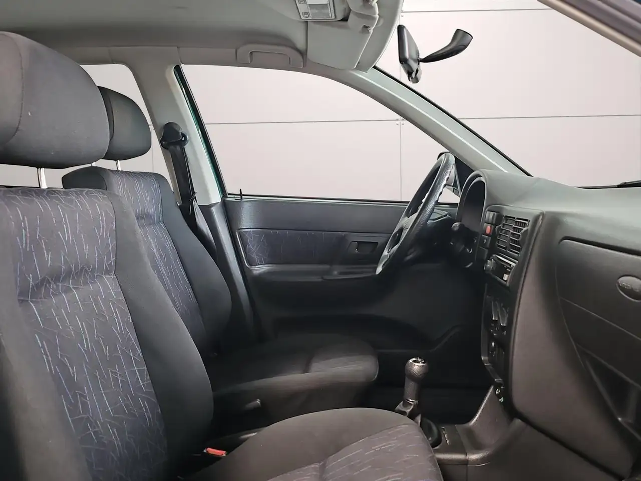 Volkswagen Polo CLASSIC*eFH*KLIMA*RADIO-CD*AIRBAG*ELEKTR.AUßENSPIE, foto 7