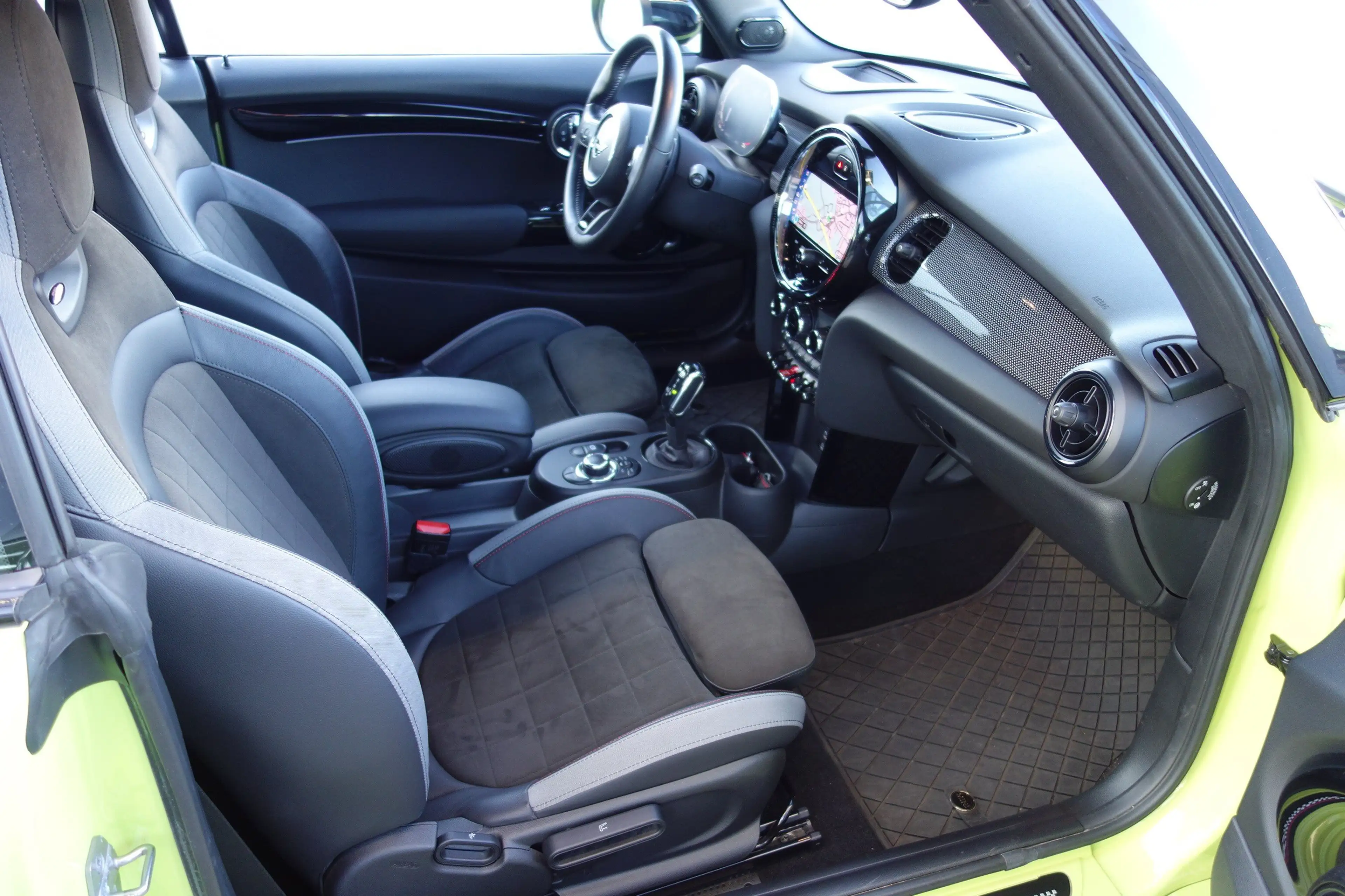 MINI John Cooper Works Cabrio John Cooper Works JCW Trim Cabrio — photo 8