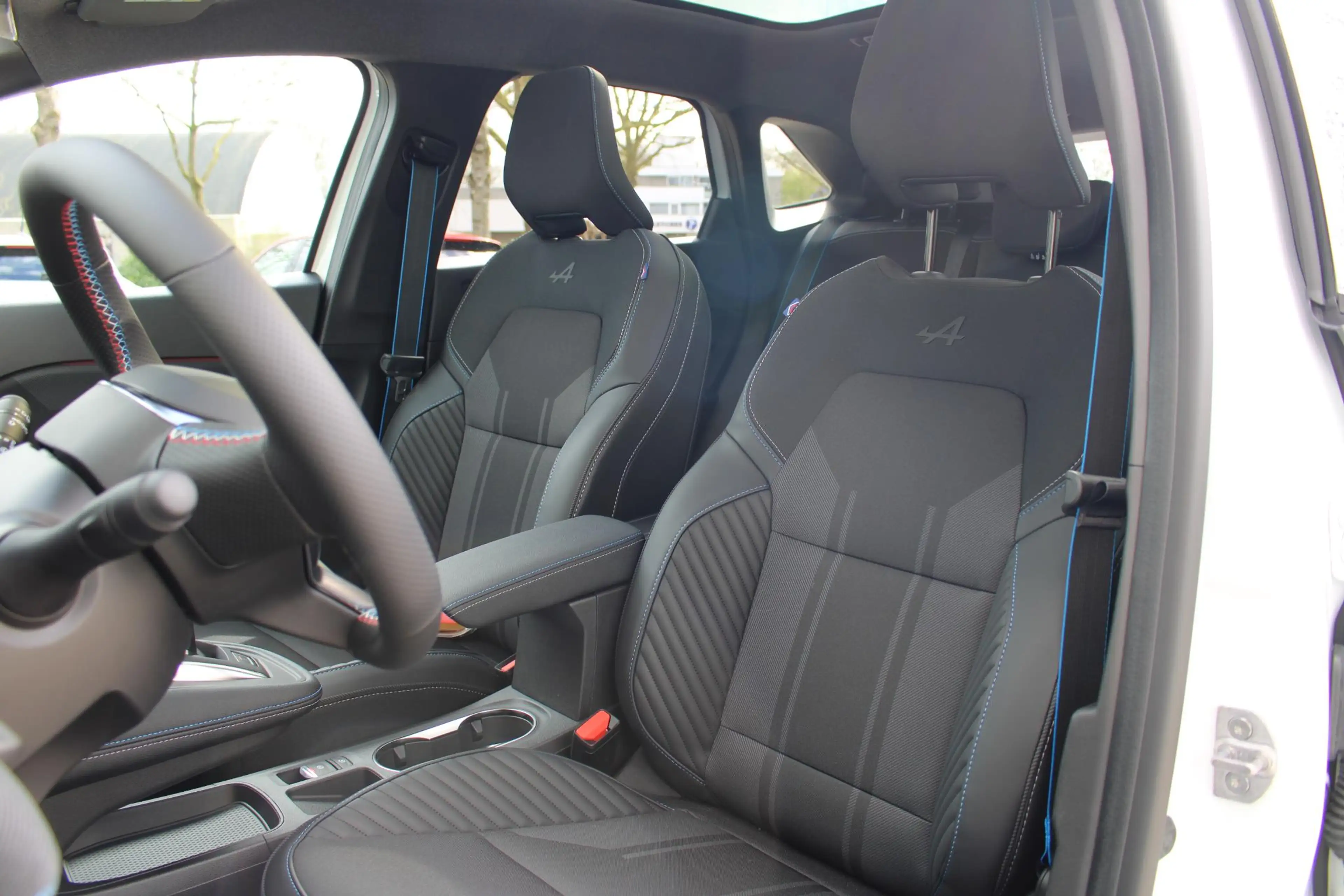 Renault Symbioz 1.8 E-Tech full hybrid 160 esprit Alpine | DEMO | — photo 6