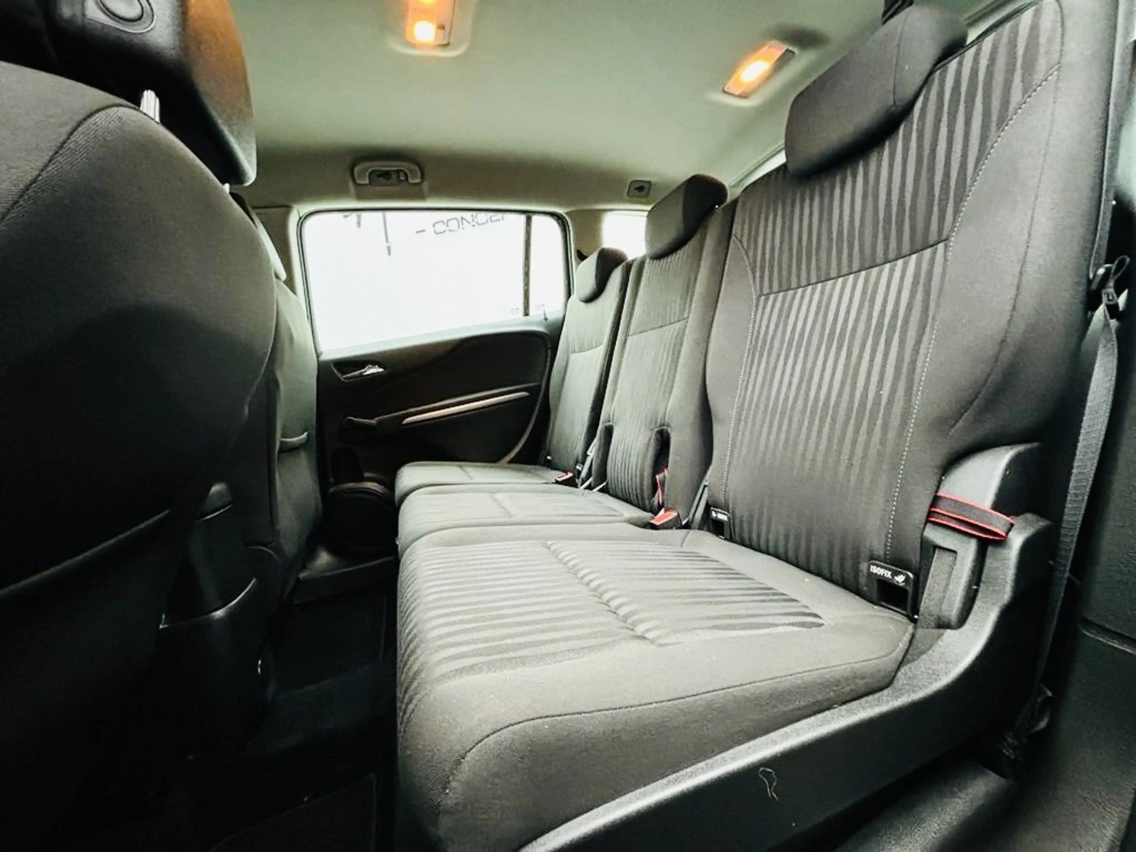 Opel Zafira Tourer ✅1AN GARANTIE✅7 PLACES✅ESSENCE✅REGULATEUR — photo 9