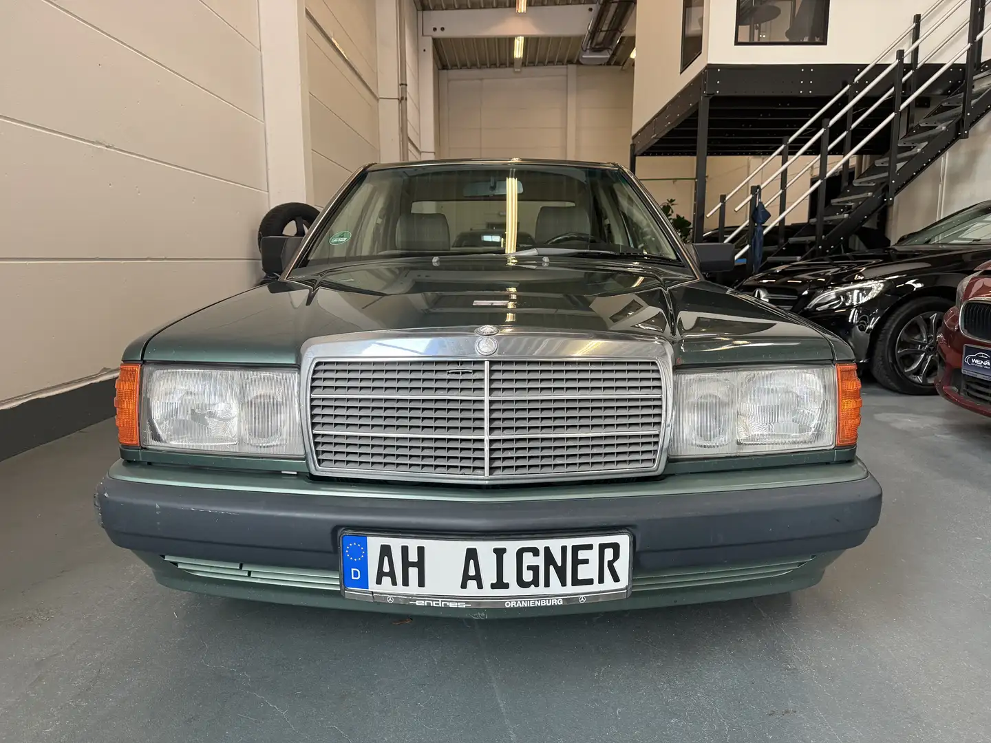 Mercedes-Benz 190 E 2.6 Schiebedach*Aut.*Klima*TÜV Neu*Sportline Grün - 2
