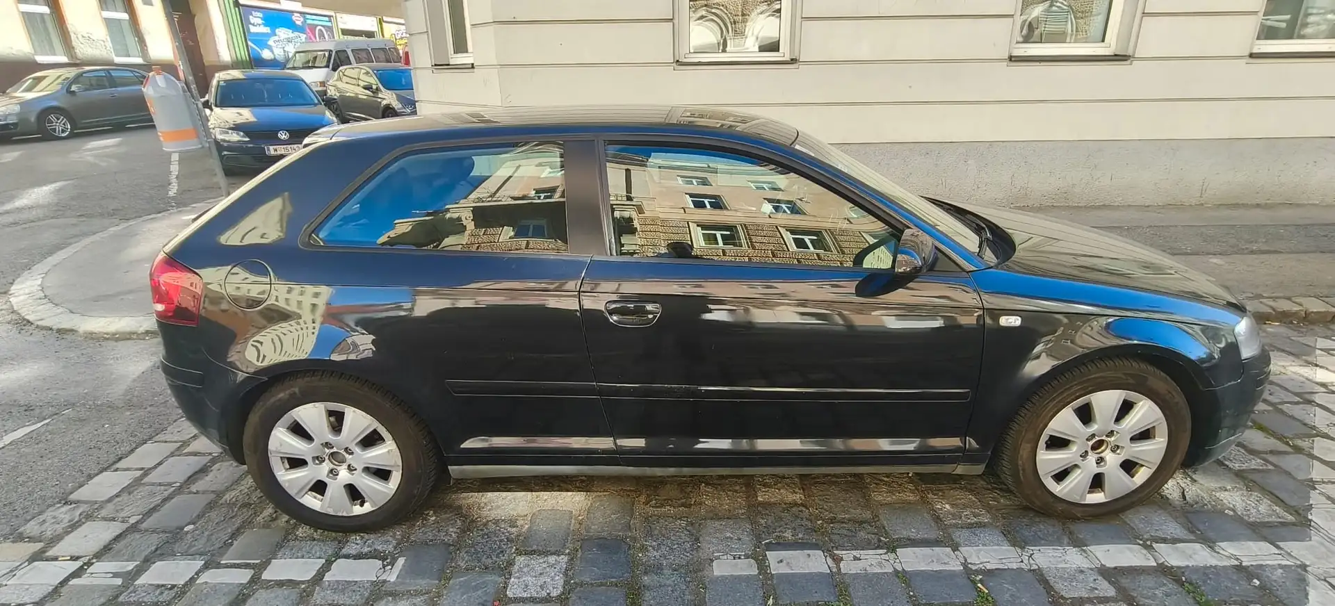 Audi A3 2.0 TDI S-Line Schwarz - 2