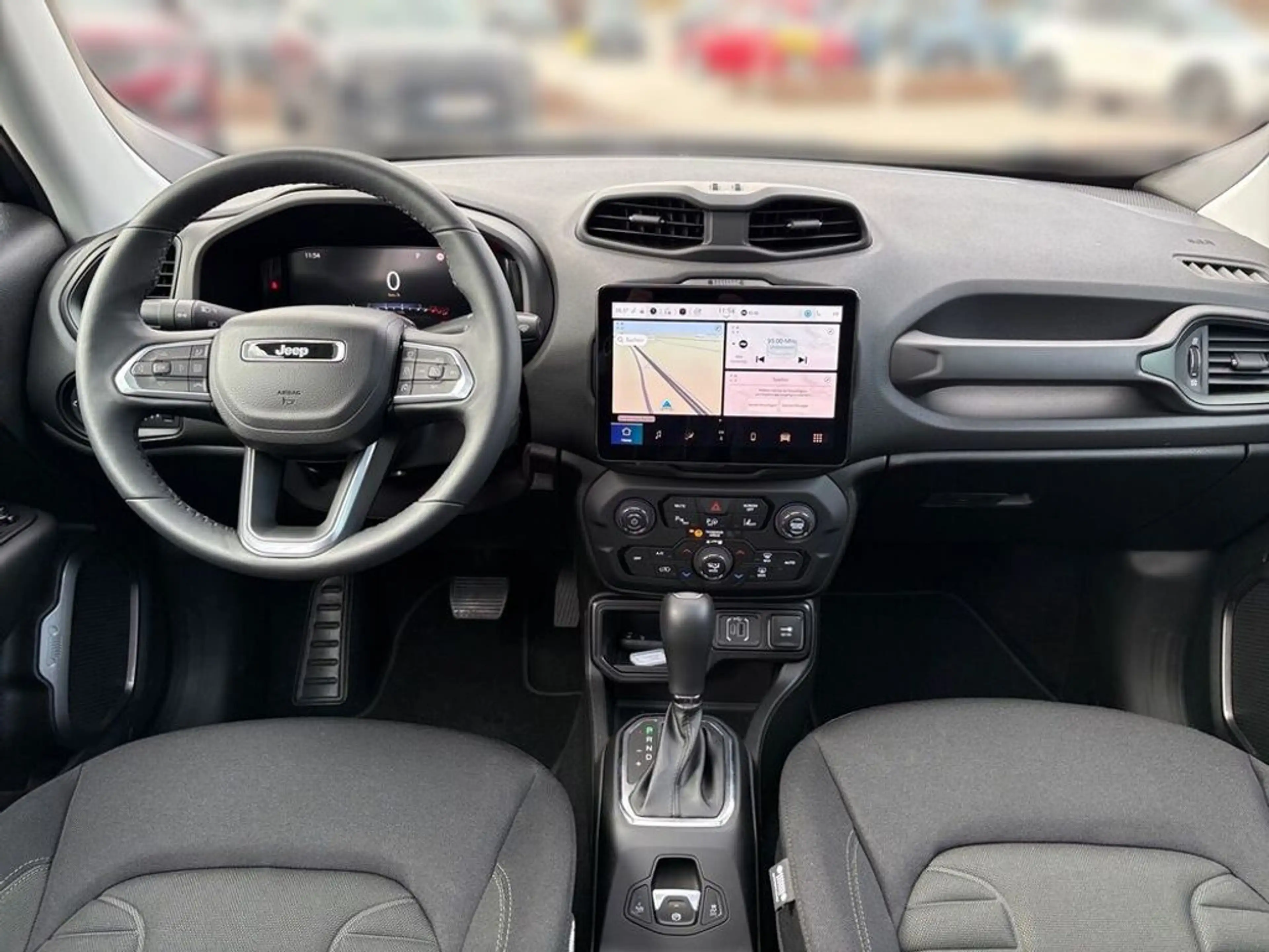 Jeep Renegade North Star Mild-Hybrid FWD — photo 13