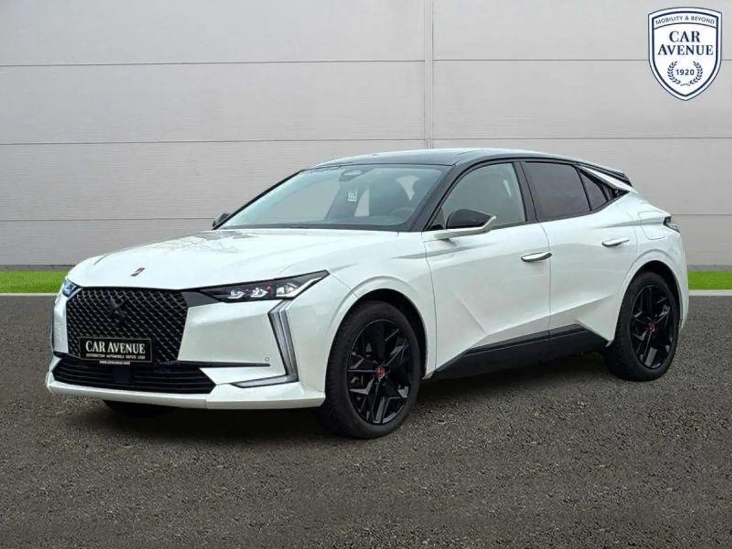 DS Automobiles DS 4 E-TENSE 225ch Performance Line Blanc - 1