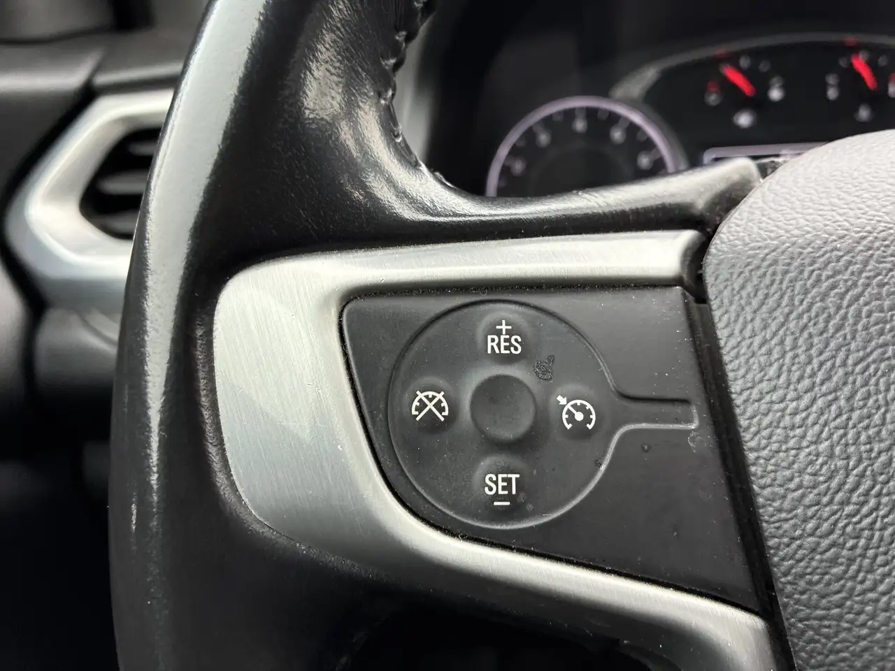 GMC Acadia снимка GMC Acadia