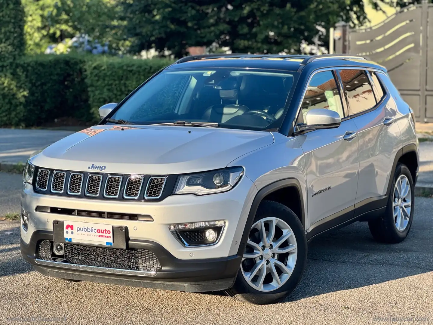 Jeep Compass 1.3 T4 150CV aut. 2WD Limited Gris - 1