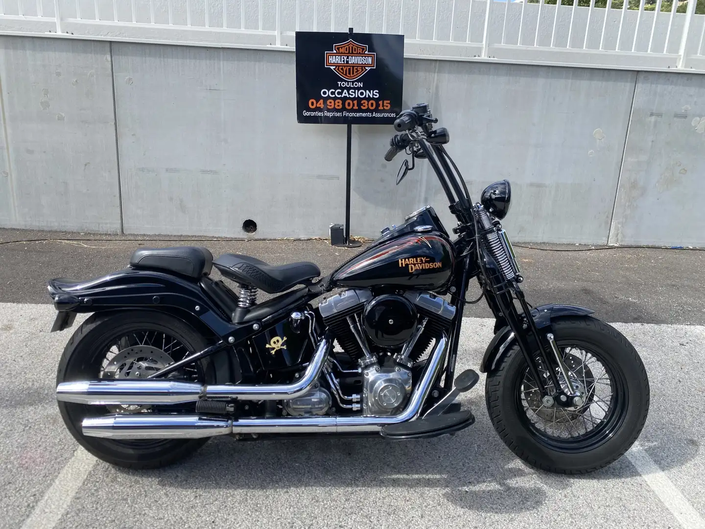 Harley-Davidson Softail Noir - 1